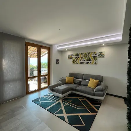 Holiday home Dolce Luxury House *